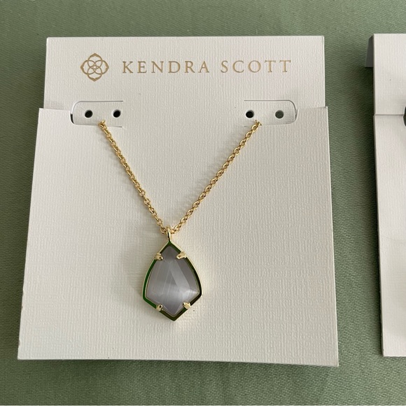 Kendra Scott Slate Cat's Eye Silver Cory Necklace & Carrine Earrings - Picture 2 of 15